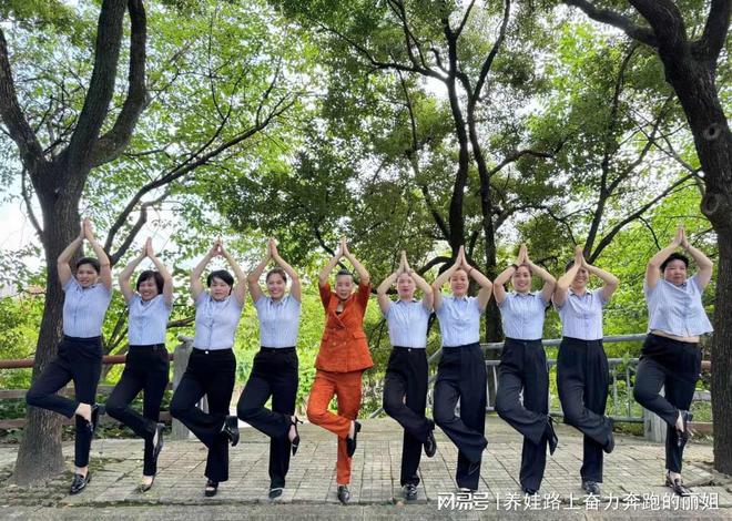 女王智慧早教启蒙：在家就九游娱乐官网能做的亲子游戏与活动 title=