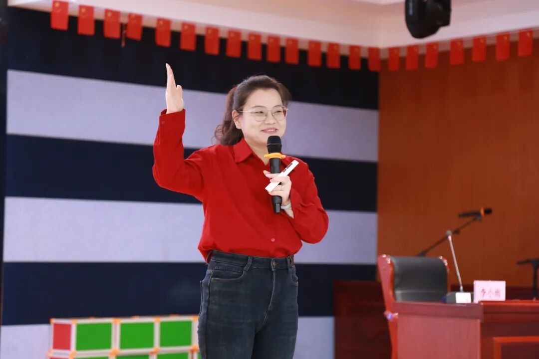 脱“瘾”而出手机与游戏管理——西安市浐灞第十六小学与第十七小学联合举办家长学校培训(图3)