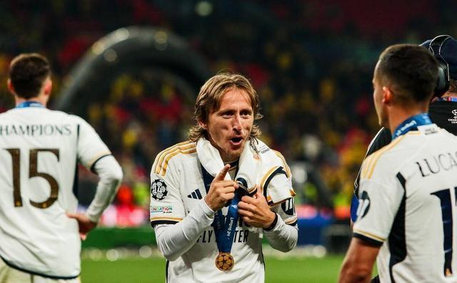 哈维在球队中主要扮演什么样的角色？(图18)