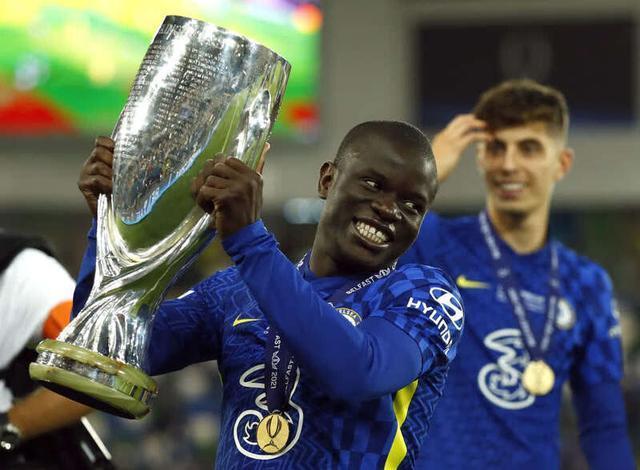 哈维在球队中主要扮演什么样的角色？(图16)